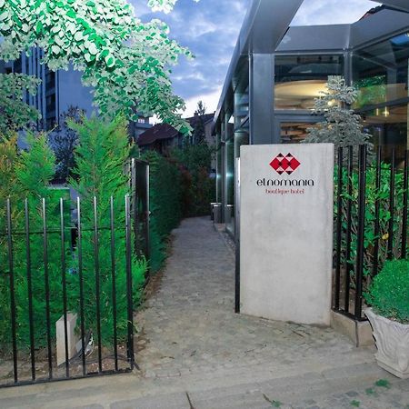 Etnomania Boutique Hotel Pristina Exteriör bild