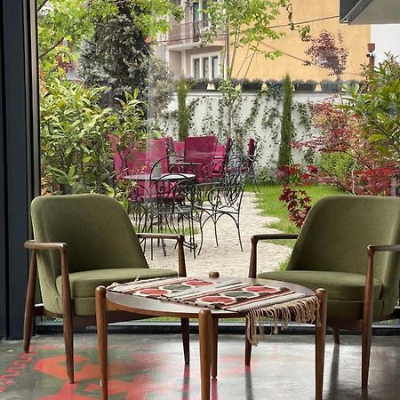 Etnomania Boutique Hotel Pristina Exteriör bild