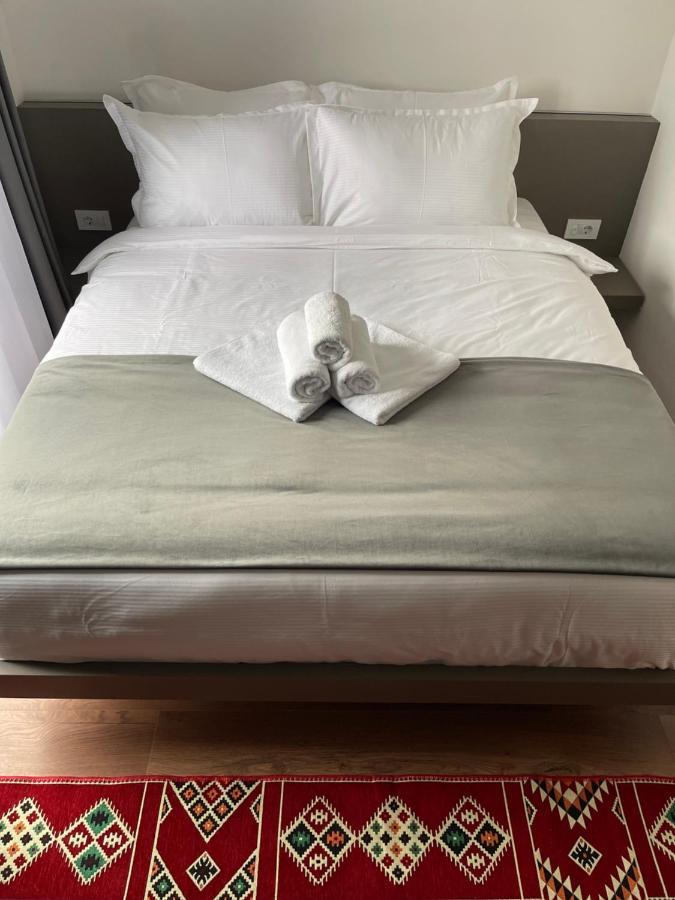 Etnomania Boutique Hotel Pristina Exteriör bild
