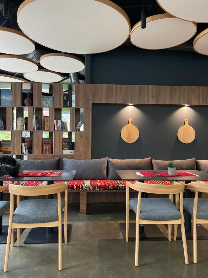 Etnomania Boutique Hotel Pristina Exteriör bild