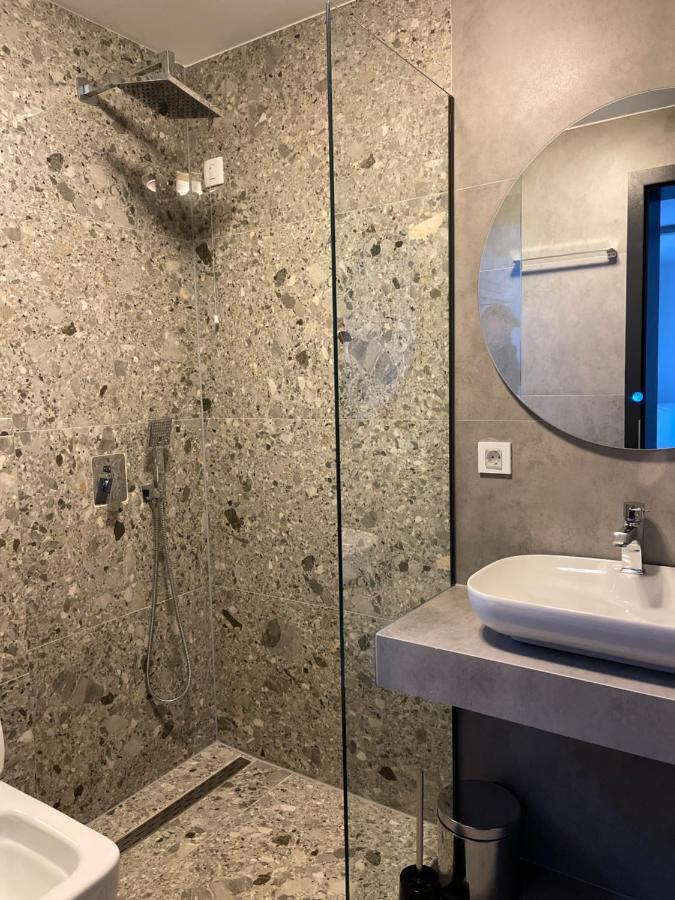 Etnomania Boutique Hotel Pristina Exteriör bild