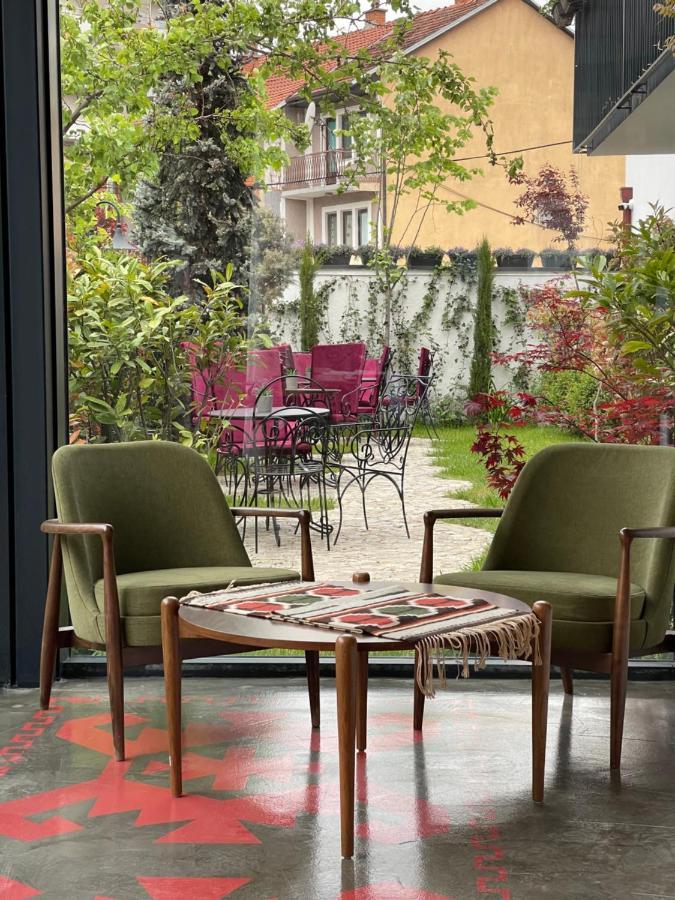 Etnomania Boutique Hotel Pristina Exteriör bild